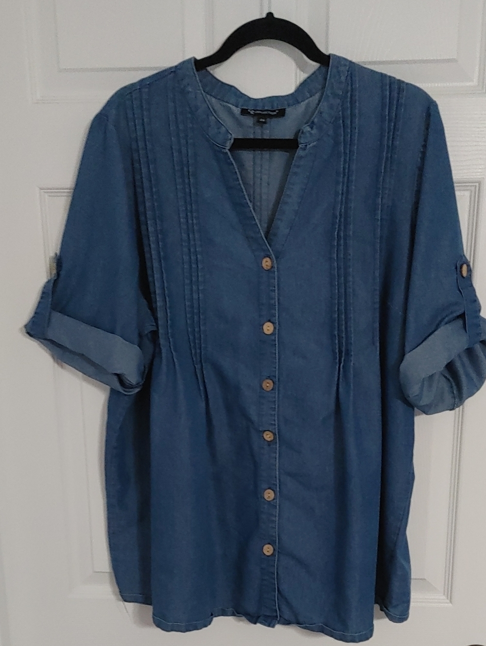 Blue Chambray Button-Front Tunic Top Lightweight Roll Tab Sleeves Plus 2X